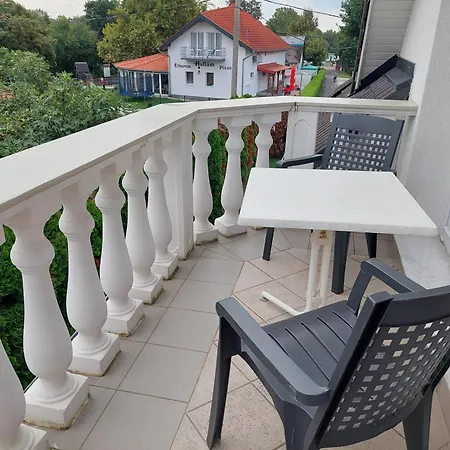 Apartament Feher Haz Gyenesdiás