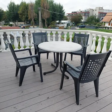 Fehér Ház * Gyenesdiás