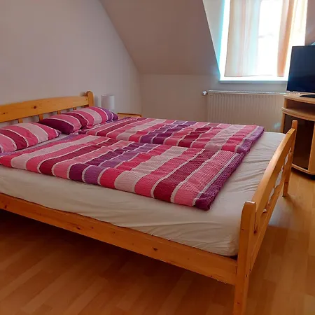 Apartment Feher Haz *