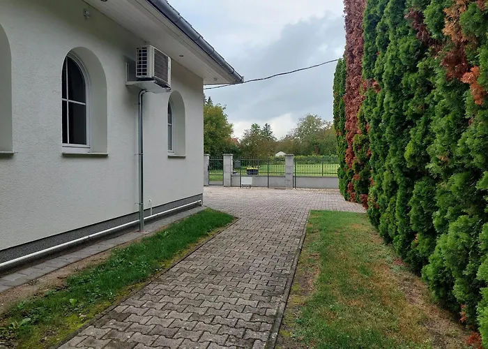 Fehér Ház * Gyenesdiás